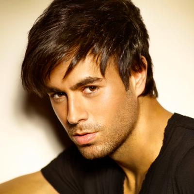 Timeline: Enrique Iglesias por Keli, Sarah, y Benjamin