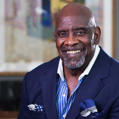 Timeline: Vida de Chris Gardner.