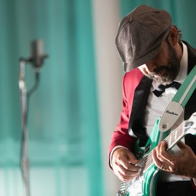 Timeline: JUAN LUIS GUERRA