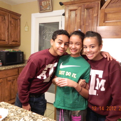 Timeline: La Rosales Familia