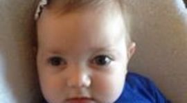 Timeline: Axelle op vakantie bij oma en opa