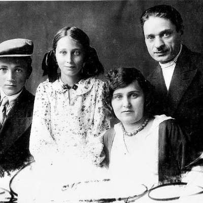 Timeline: Book Talk Timeline