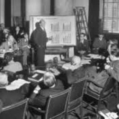 Timeline: LINEA DE TIEMPO DE LA ADMINISTRACIÓN