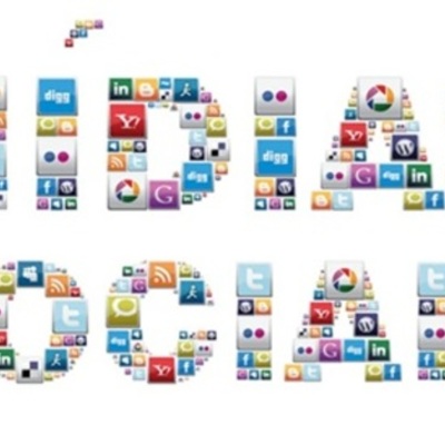 Timeline: Midias Sociais