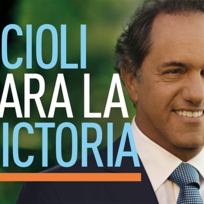 Timeline: Daniel Scioli - Comunicando Política