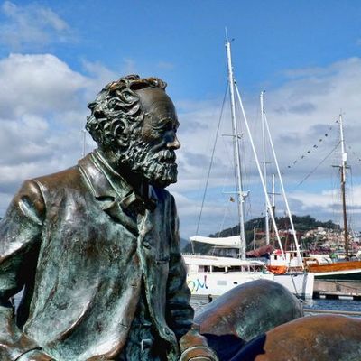 Timeline: Viajando con Julio Verne