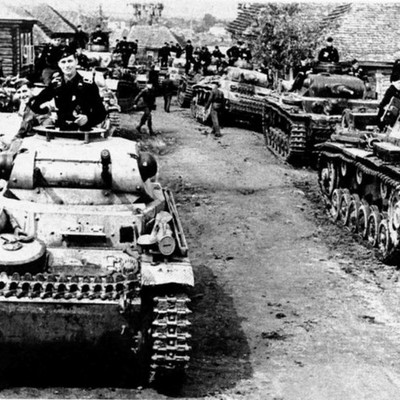 Timeline: World War 2 by Allison Abella