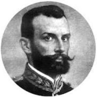 Timeline: personajes políticos y sus aportes a la evolución de Colombia.