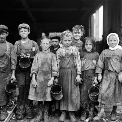 Timeline: linea de tiempo infancia y mundo