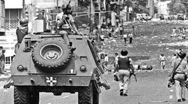 Timeline: Crisis económica, golpe y fraude