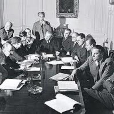 Timeline: LA ADMINISTRACION