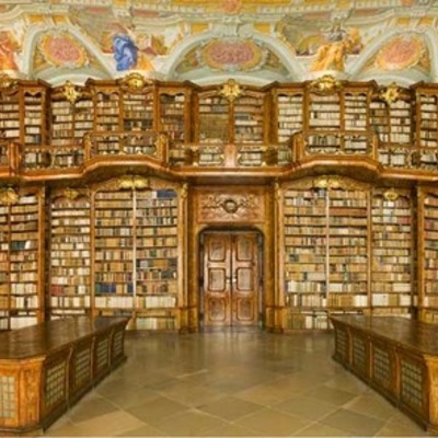 Timeline: Historia de la Biblioteca