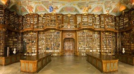 Timeline: Historia de la Biblioteca