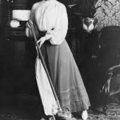 Timeline: Significant Technologies Related to History of Management