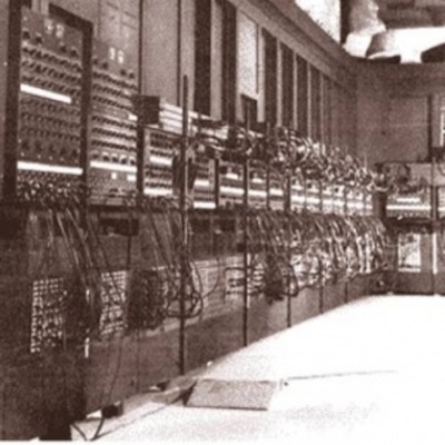 Timeline: Этапы развития информационных технологий