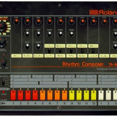 Timeline: La musique électronique