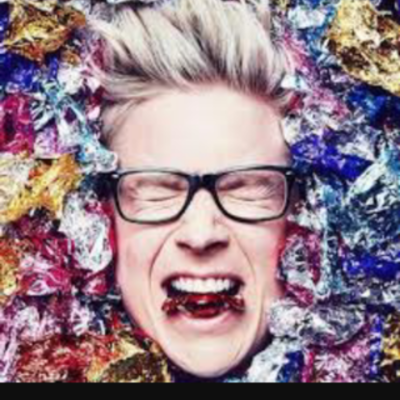 Timeline: La vida de Tyler Oakley