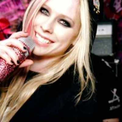 Timeline: Avril Lavigne