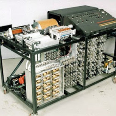 Timeline: EVOLUCIÓN DE LOS ORDENADORES