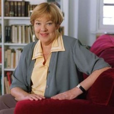 Timeline: Maria Elena Walsh