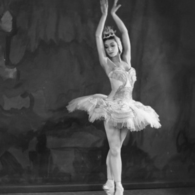 Timeline: Margot Fonteyn's Timeline