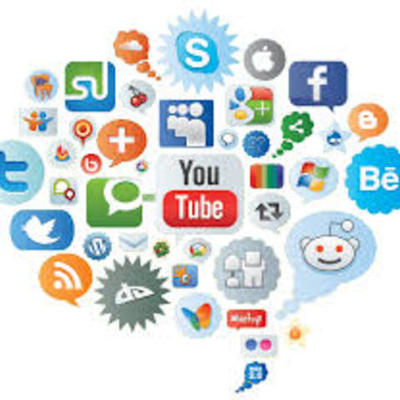 Timeline: Redes Sociales