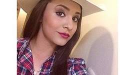 Timeline: Vania -mi vida-