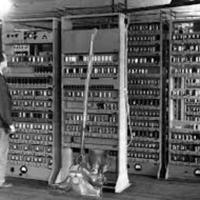 Timeline: Generaciones del ordenador