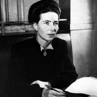 Timeline: Simone de Beauvoir