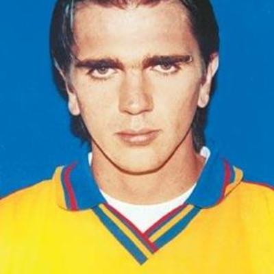 Timeline: Juanes life