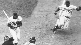 Timeline: The story of a legend: Jackie Robinson