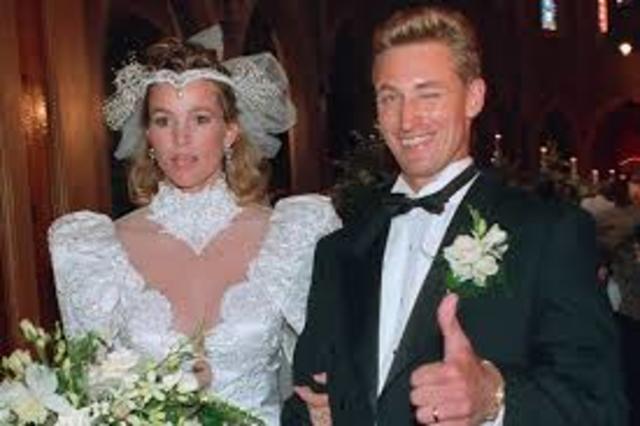 Wayne Gretzky's Hockey Career timeline | Timetoast timelines