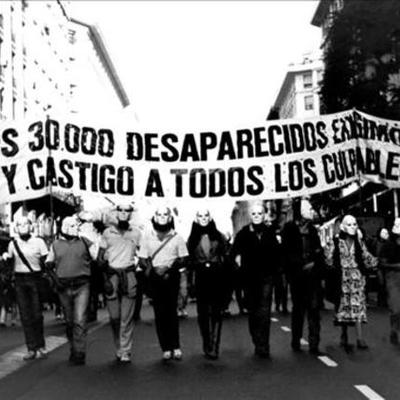 Timeline: La democracia