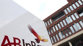 Timeline: How the World's Biggest Beer Brands Coupled Up