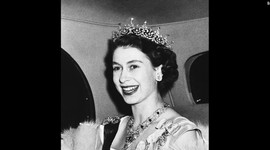 Timeline: Elizabeth II , her life before her coronation (  Made by seconde 5 )