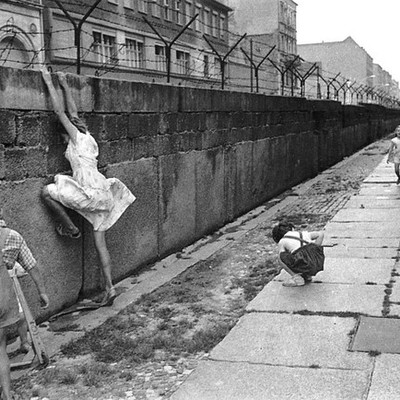 Timeline: The Berlin Wall
