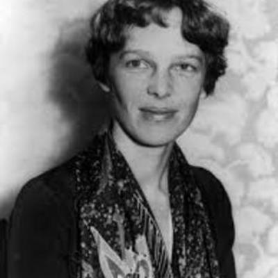 Timeline: Amelia Earhart