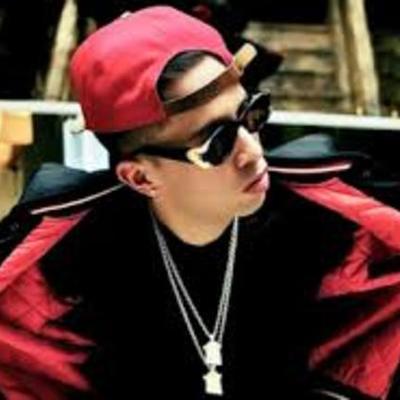 Timeline: Biography 1- De La Ghetto