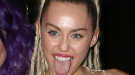 Timeline: Что мы знаем о ... Майли Сайрус