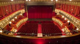 Timeline: PREMIOS CONCEDIDOS AL TEATRO OLYMPIA