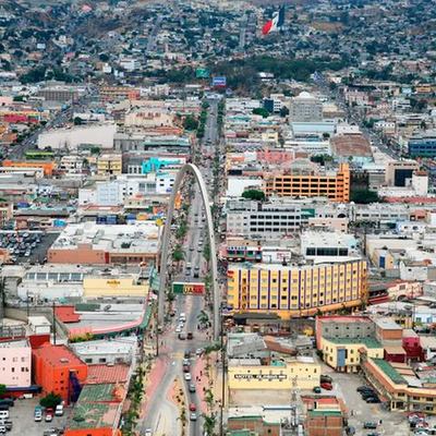 Timeline: Historia de la Avenida Revolución