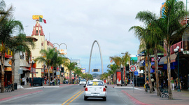 Timeline: Avenida Revolución