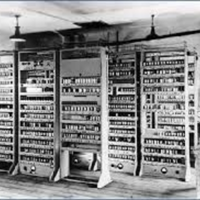 Timeline: Línea del Tiempo