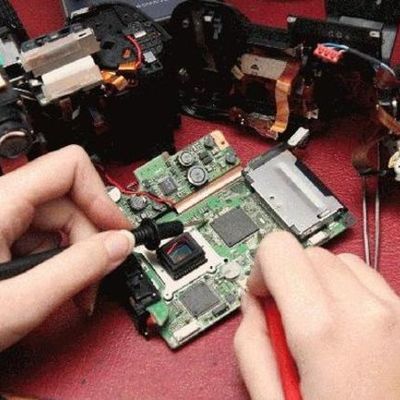 Timeline: Dispositivos básicos de construcción de las computadoras