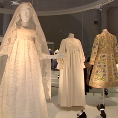 Timeline: La Historia y la Evolution de los Vestidos
