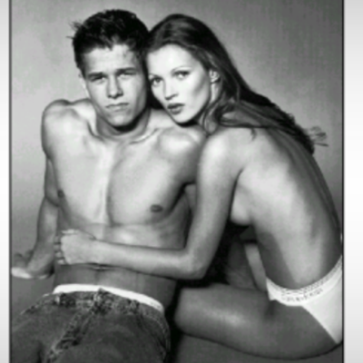 Timeline: Linea del tiempo en Mercadotecnia