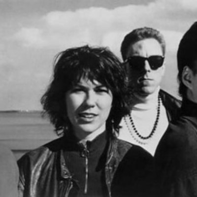 Timeline: Development of the indie rock band Pixies