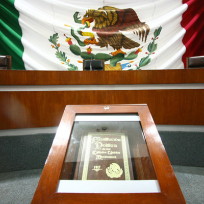 Timeline: Historia de la Evolución del Derecho Constitucional