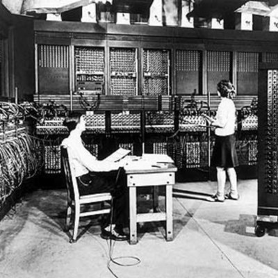 Timeline: Hitos de  la Historia de la Computadpra