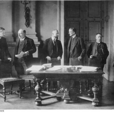 Timeline: Pre-WWII to WWII